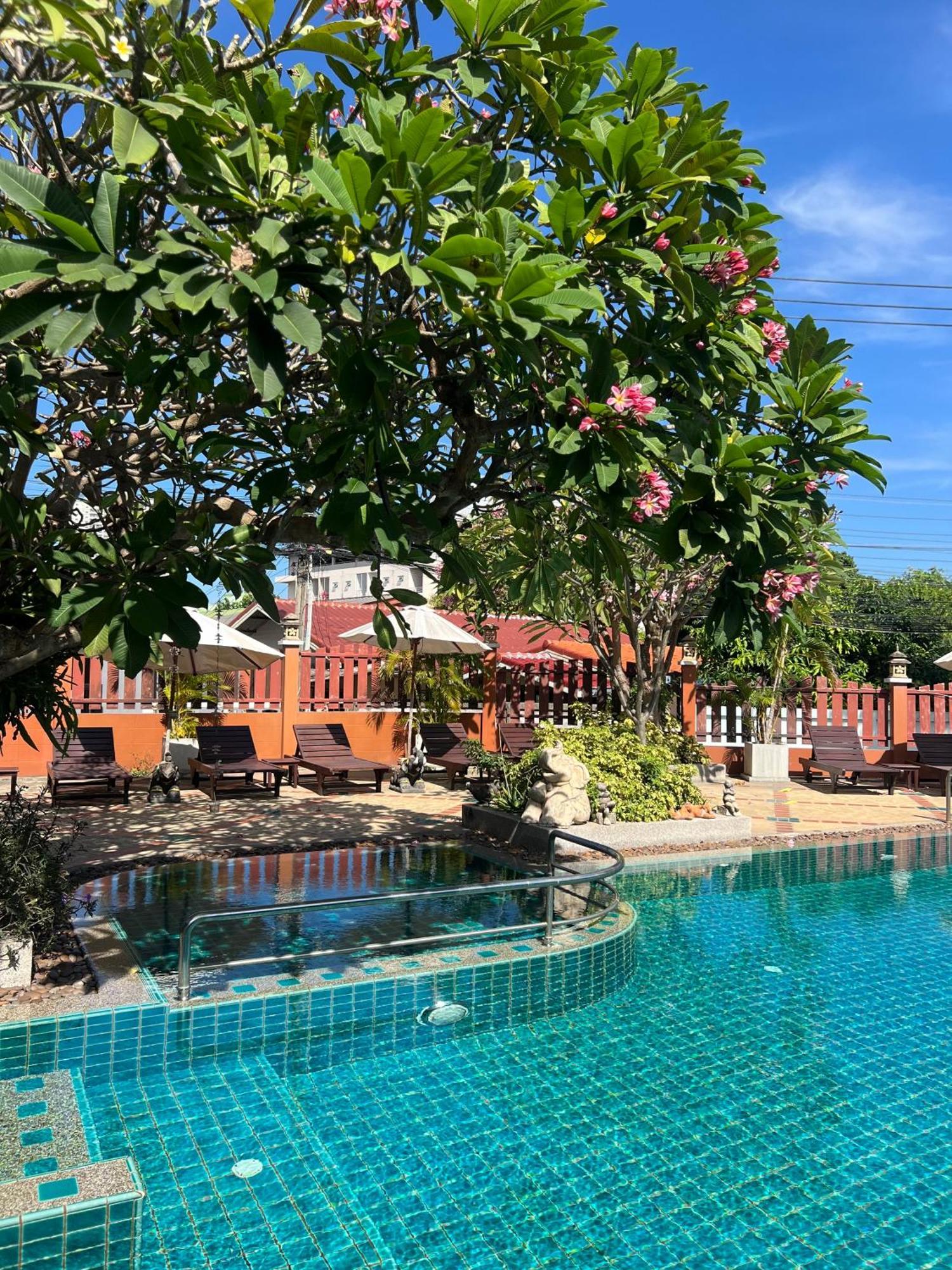 Pattara Mansion พัทยา Hotel Pattaya Eksteriør billede